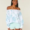Łatwa w wykonaniu bluza z podwójnymi odkrytymi ramionami w stylu tie-dye Łatwa w wykonaniu bluza z podwójnymi odkrytymi ramionami w stylu tie-dye