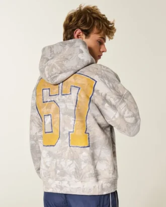 Bluza z kapturem Boxy West Virginia University Mountaineers Graphic Camo Bluza z kapturem Boxy West Virginia University Mountaineers Graphic Camo