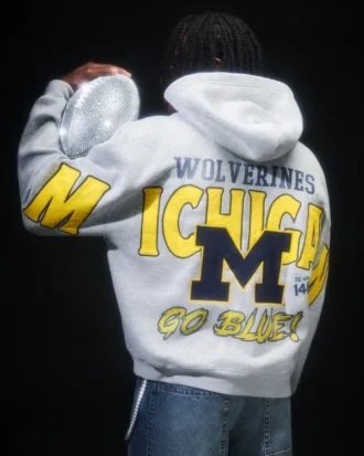 Bluza z kapturem i zamkiem błyskawicznym Boxy Zip-Up University of Michigan Wolverines Graphic Hoodie Bluza z kapturem i zamkiem błyskawicznym Boxy Zip-Up University of Michigan Wolverines Graphic Hoodie