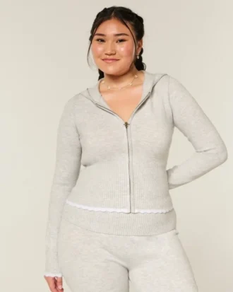 Bluza z kapturem i zamkiem błyskawicznym Gilly Hicks z falistym wykończeniem Bluza z kapturem i zamkiem błyskawicznym Gilly Hicks z falistym wykończeniem