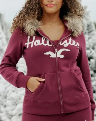Bluza z kapturem i zamkiem błyskawicznym z logo i wykończeniem ze sztucznego futra