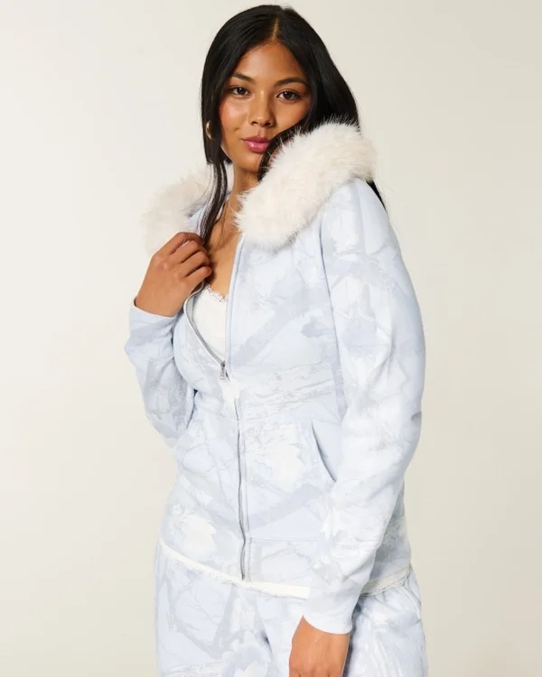 Bluza z kapturem w kamuflażu z zamkiem błyskawicznym i wykończeniem ze sztucznego futra Bluza z kapturem w kamuflażu z zamkiem błyskawicznym i wykończeniem ze sztucznego futra