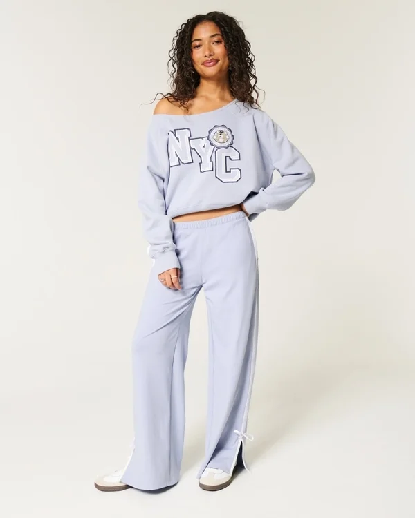 Bluza z nadrukiem NYC z odkrytymi ramionami Bluza z nadrukiem NYC z odkrytymi ramionami
