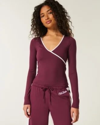 Bluzka z kopertowym dekoltem Gilly Hicks Active