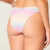 Błyszczące figi bikini z wysokim stanem
