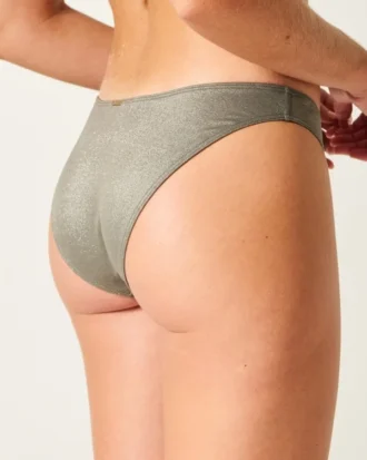 Błyszczące figi bikini z wysokim stanem