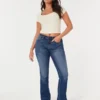 Dżinsy bootcut o średnim stanie i średnim odcieniu Dżinsy bootcut o średnim stanie i średnim odcieniu