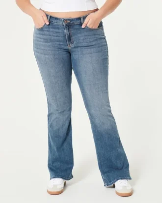Dżinsy bootcut o średnim stanie i średnim odcieniu Dżinsy bootcut o średnim stanie i średnim odcieniu