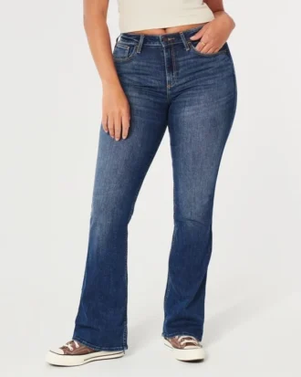 Dżinsy bootcut o średnim stanie i średnim odcieniu Dżinsy bootcut o średnim stanie i średnim odcieniu