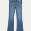 Dżinsy bootcut z niskim stanem i średnim wypraniem Dżinsy bootcut z niskim stanem i średnim wypraniem