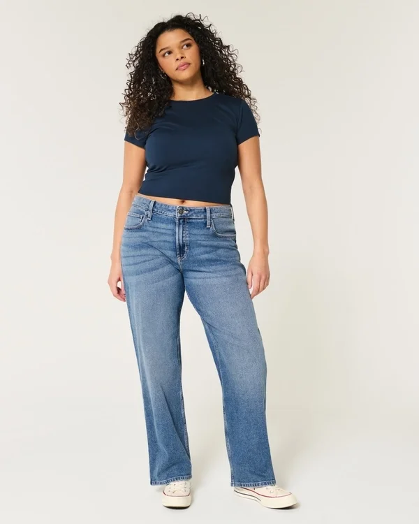 Dżinsy typu dad jeans z wysokim stanem i ciemnym wykończeniem Dżinsy typu dad jeans z wysokim stanem i ciemnym wykończeniem