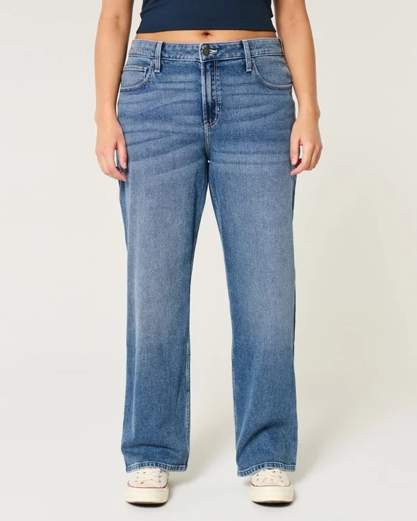 Dżinsy typu dad jeans z wysokim stanem i ciemnym wykończeniem Dżinsy typu dad jeans z wysokim stanem i ciemnym wykończeniem