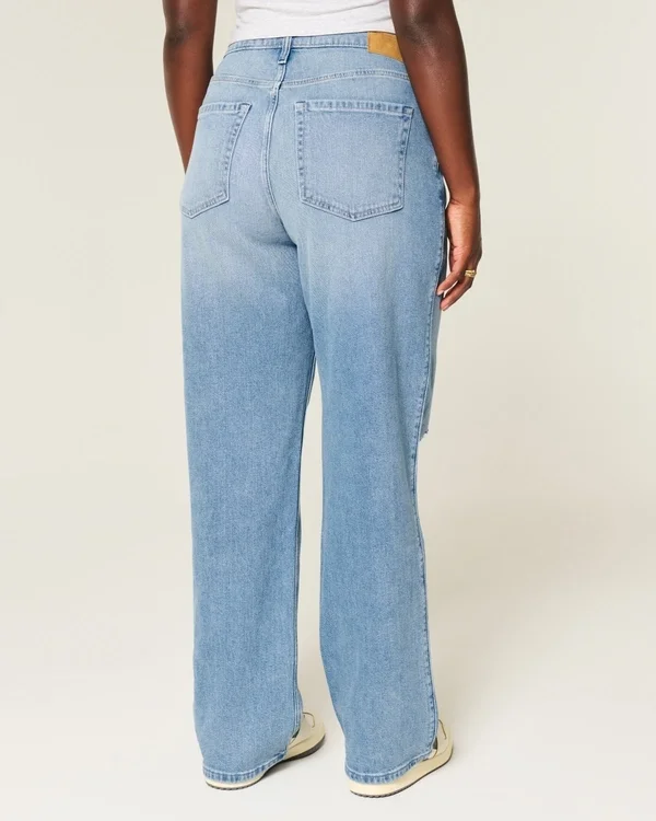 Dżinsy typu dad jeans z wysokim stanem, z przetarciami i średnim wypraniem Dżinsy typu dad jeans z wysokim stanem, z przetarciami i średnim wypraniem