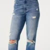 Dżinsy typu mom jeans z bardzo wysokim stanem, przetarciami i średnim wybarwieniem Dżinsy typu mom jeans z bardzo wysokim stanem, przetarciami i średnim wybarwieniem