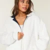 Dwustronna bluza z kapturem z polaru z podszewką ze sztucznego futra Dwustronna bluza z kapturem z polaru z podszewką ze sztucznego futra