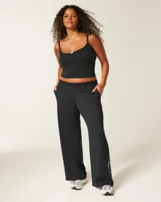 Gilly Hicks Active Recharge Baggy Pants z sercem na końcu nogawek