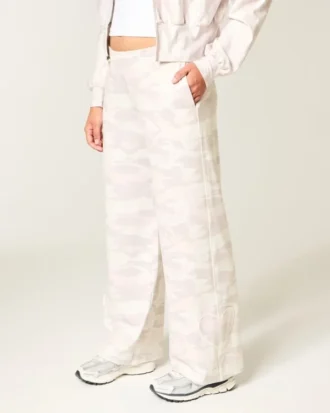 Gilly Hicks Active Recharge Baggy Pants z sercem na końcu nogawek