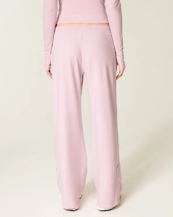 Gilly Hicks Active Recharge Baggy Pants z sercem na końcu nogawek Gilly Hicks Active Recharge Baggy Pants z sercem na końcu nogawek
