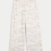 Gilly Hicks Active Recharge Baggy Pants z sercem na końcu nogawek Gilly Hicks Active Recharge Baggy Pants z sercem na końcu nogawek