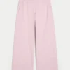 Gilly Hicks Active Recharge Baggy Pants z sercem na końcu nogawek Gilly Hicks Active Recharge Baggy Pants z sercem na końcu nogawek