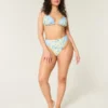 Górka bikini z falbaną Górka bikini z falbaną