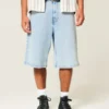 Jasne, bardzo luźne szorty jeansowe Jasne, bardzo luźne szorty jeansowe