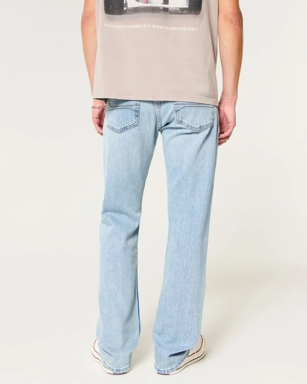Jasne dżinsy typu bootcut Jasne dżinsy typu bootcut