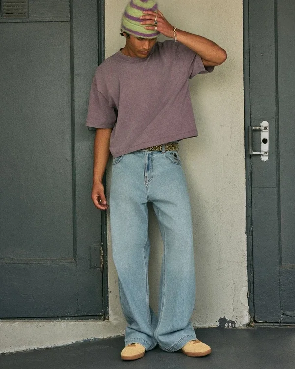 Jasne dżinsy z nadrukiem astronauty Super Baggy Jeans Jasne dżinsy z nadrukiem astronauty Super Baggy Jeans