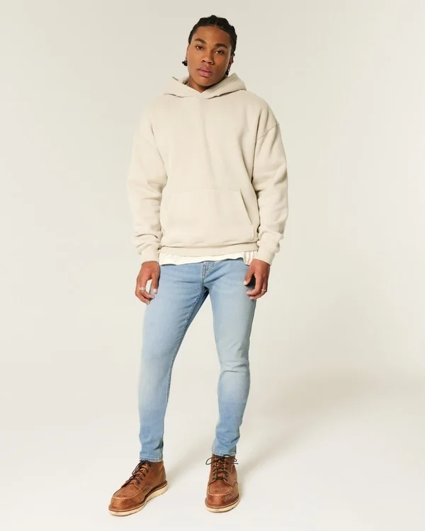 Jasne jeansy skinny o sportowym kroju Jasne jeansy skinny o sportowym kroju