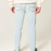 Jasne jeansy skinny o sportowym kroju Jasne jeansy skinny o sportowym kroju