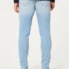Jasne jeansy skinny o sportowym kroju Jasne jeansy skinny o sportowym kroju