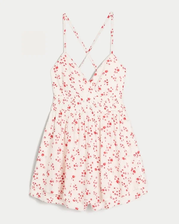 Kombinezon babydoll z odkrytymi plecami Kombinezon babydoll z odkrytymi plecami