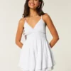 Kombinezon babydoll z odkrytymi plecami Kombinezon babydoll z odkrytymi plecami