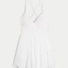 Kombinezon babydoll z odkrytymi plecami Kombinezon babydoll z odkrytymi plecami
