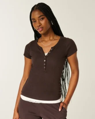 Krótki rękaw Y2K Henley