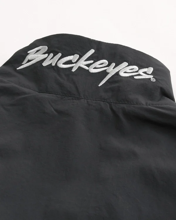 Kurtka wiatrówka z nadrukiem Ohio State University Buckeyes Kurtka wiatrówka z nadrukiem Ohio State University Buckeyes