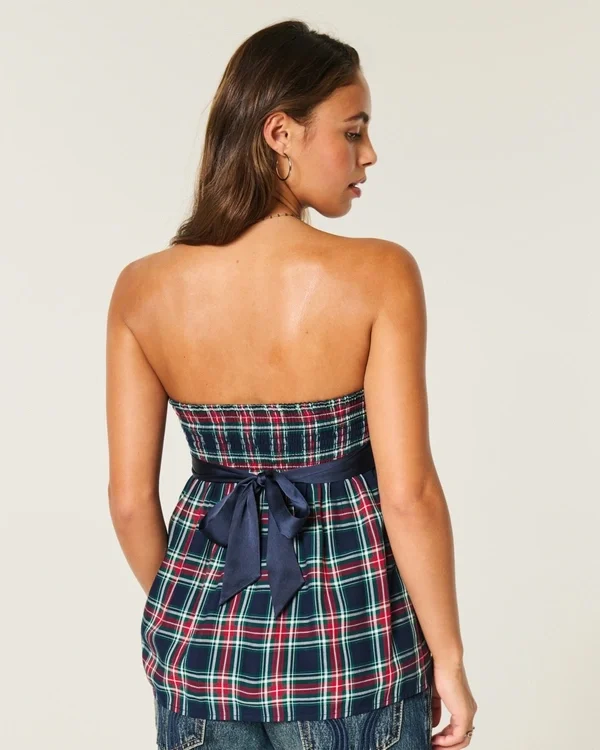 Lekka bluzka bez ramiączek typu babydoll Lekka bluzka bez ramiączek typu babydoll
