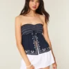 Lekka, haftowana bluzka bez ramiączek typu babydoll Lekka, haftowana bluzka bez ramiączek typu babydoll