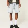 Luźne szorty jeansowe powyżej kolan Luźne szorty jeansowe powyżej kolan