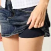 Mini spódniczka jeansowa z niskim stanem Mini spódniczka jeansowa z niskim stanem