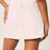 Mini spódniczka z niskim stanem z różowego denimu Mini spódniczka z niskim stanem z różowego denimu