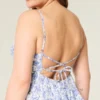 Mini sukienka babydoll z falbanami i dekoltem w szpic Mini sukienka babydoll z falbanami i dekoltem w szpic