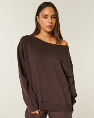 Oversize’owa bluza z odkrytymi ramionami