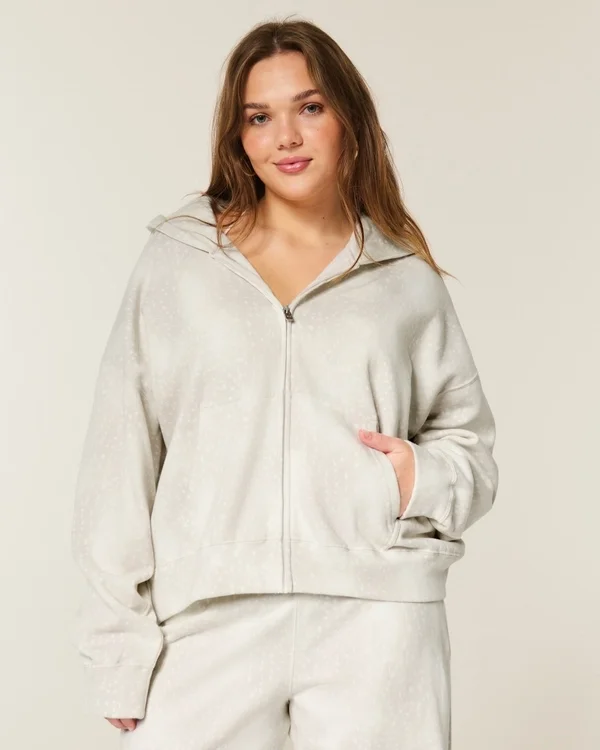Oversized bluza z kapturem i nadrukiem sarny Oversized bluza z kapturem i nadrukiem sarny