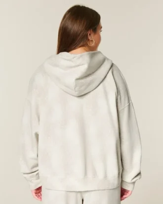 Oversized bluza z kapturem i nadrukiem sarny