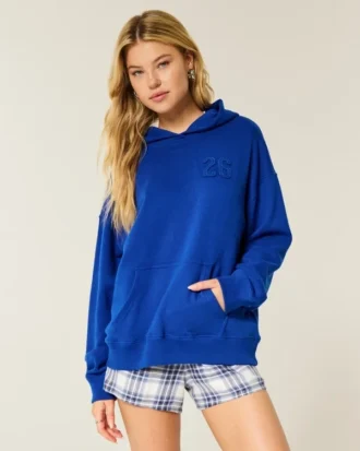 Oversized bluza z kapturem z nadrukiem Class of ’26