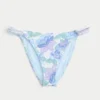 Skarpetki bikini w stylu szydełkowym z wysokim stanem
