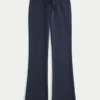 Spodnie dresowe z rozszerzanymi nogawkami