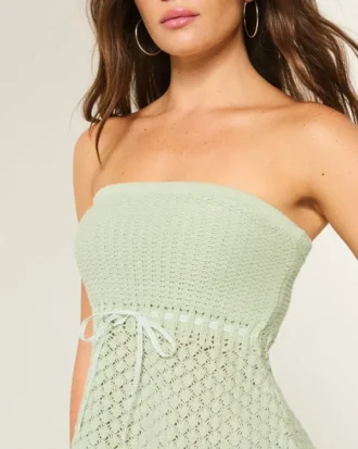 Sweter bez ramiączek w stylu szydełkowym