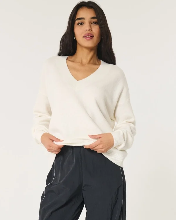 Sweter Hollister Comfy Cloud Oversized V-Neck Sweter Hollister Comfy Cloud Oversized V-Neck